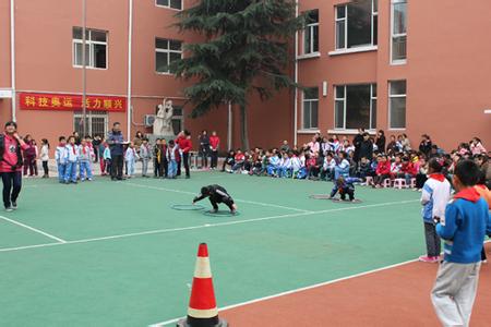 青岛市北区顺兴路小学图片