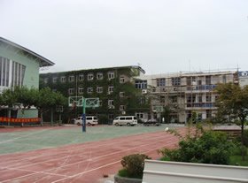 上海市清流中学上南校区图片